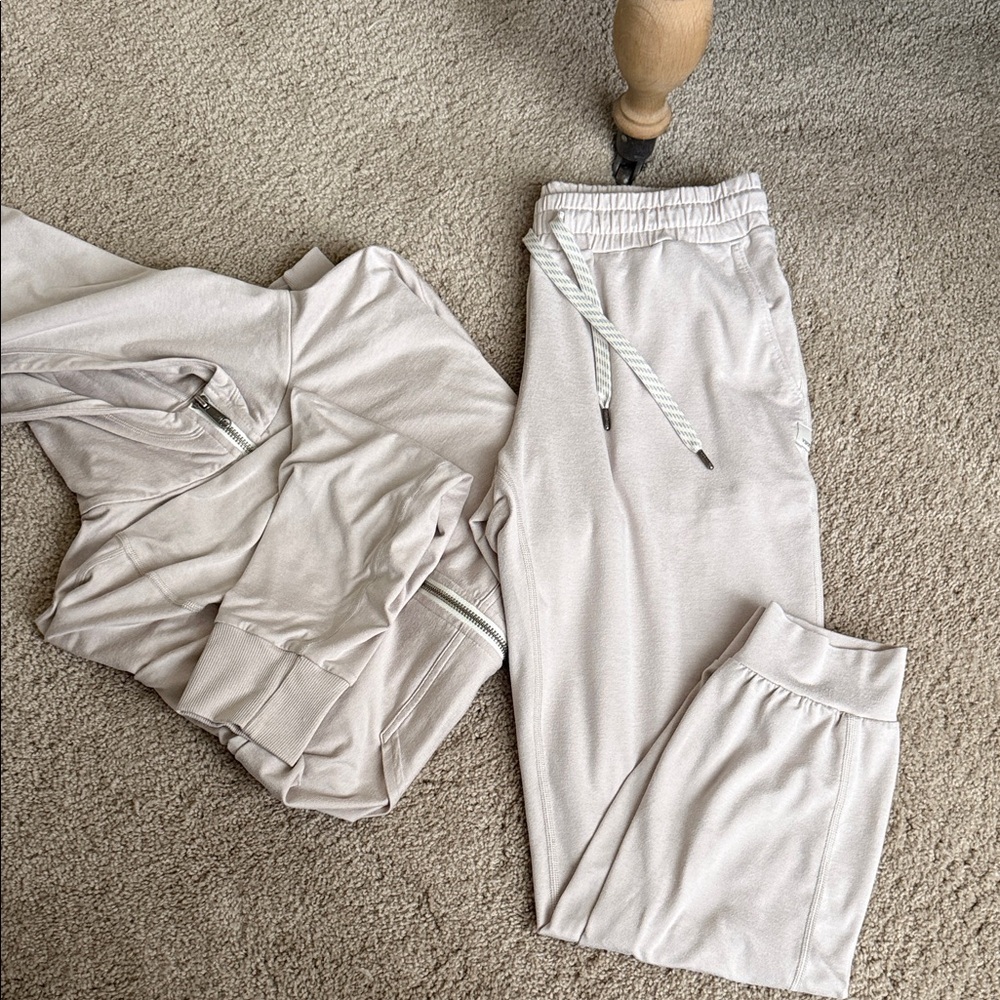 Vuori Off White Performance Hoodie & Sweatpants